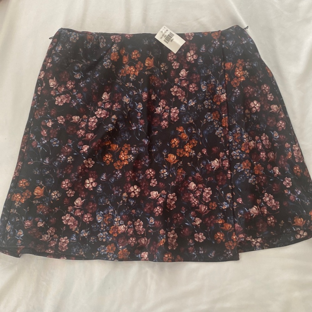 A&F Short Skirt